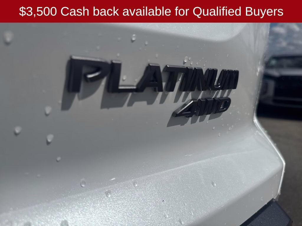 2026 Everest White Pearl Tricoat Nissan Pathfinder Platinum 4X4 SUV