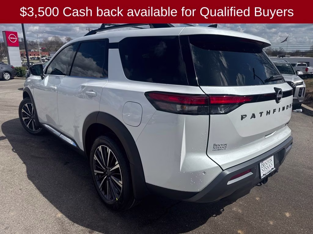 2026 Everest White Pearl Tricoat Nissan Pathfinder Platinum 4X4 SUV