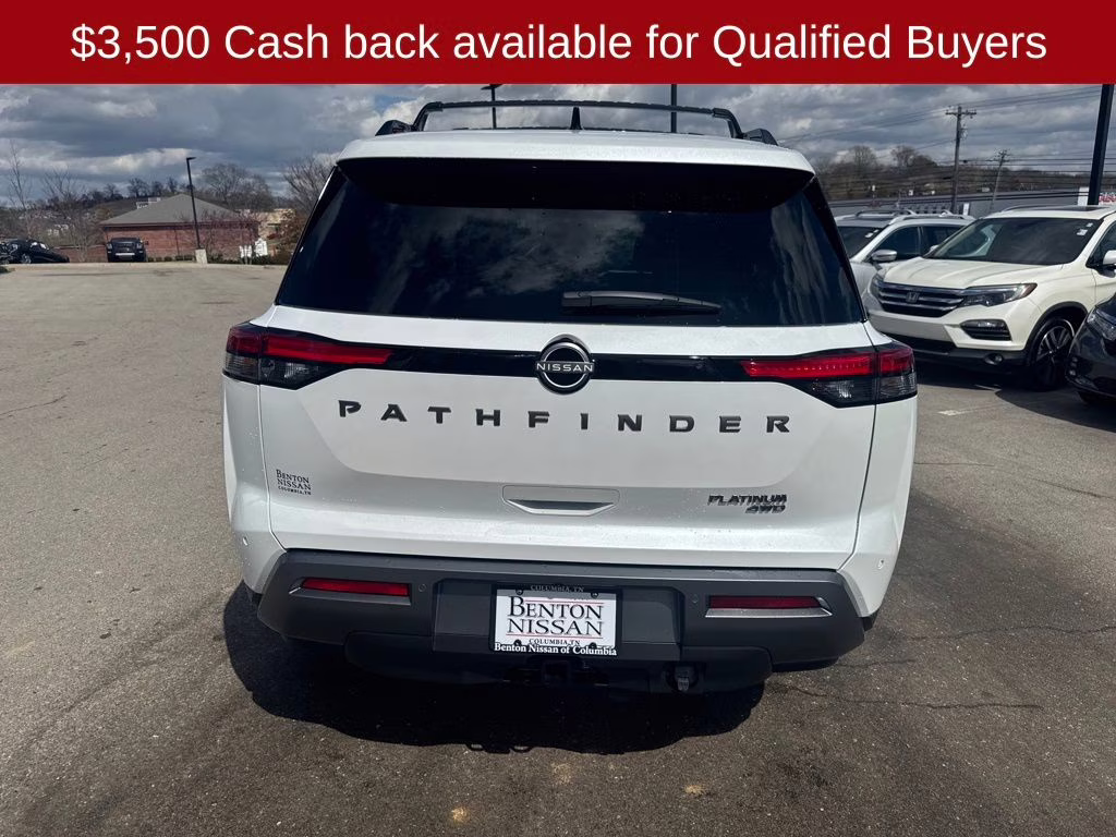 2026 Everest White Pearl Tricoat Nissan Pathfinder Platinum 4X4 SUV
