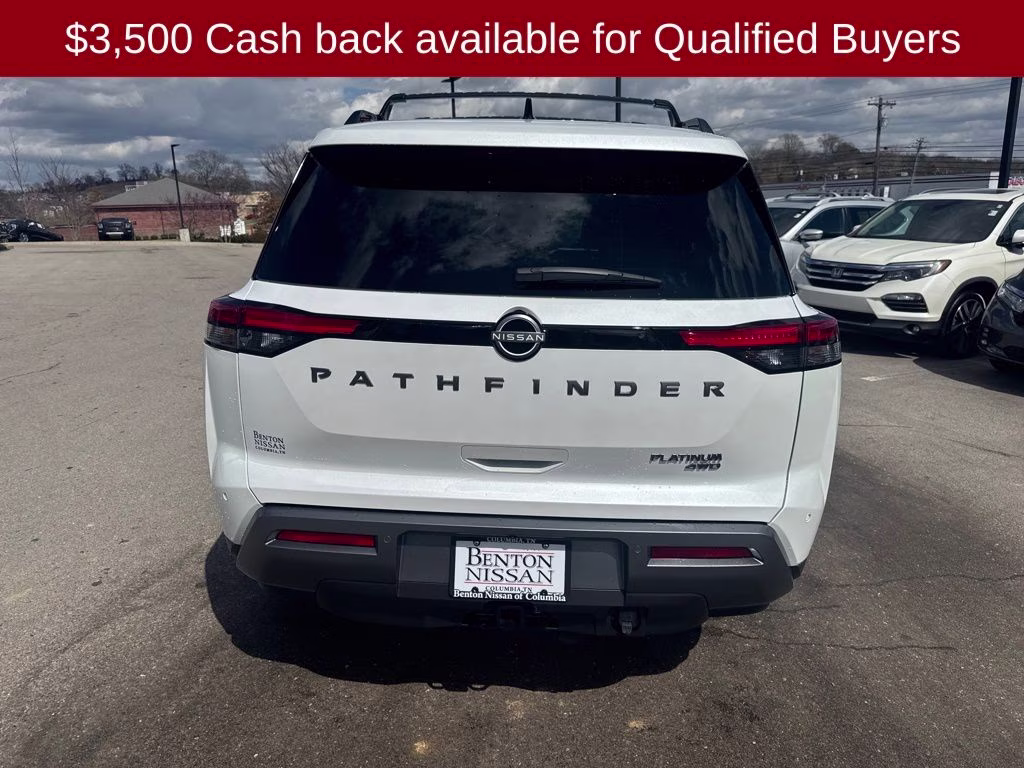 2026 Everest White Pearl Tricoat Nissan Pathfinder Platinum 4X4 SUV