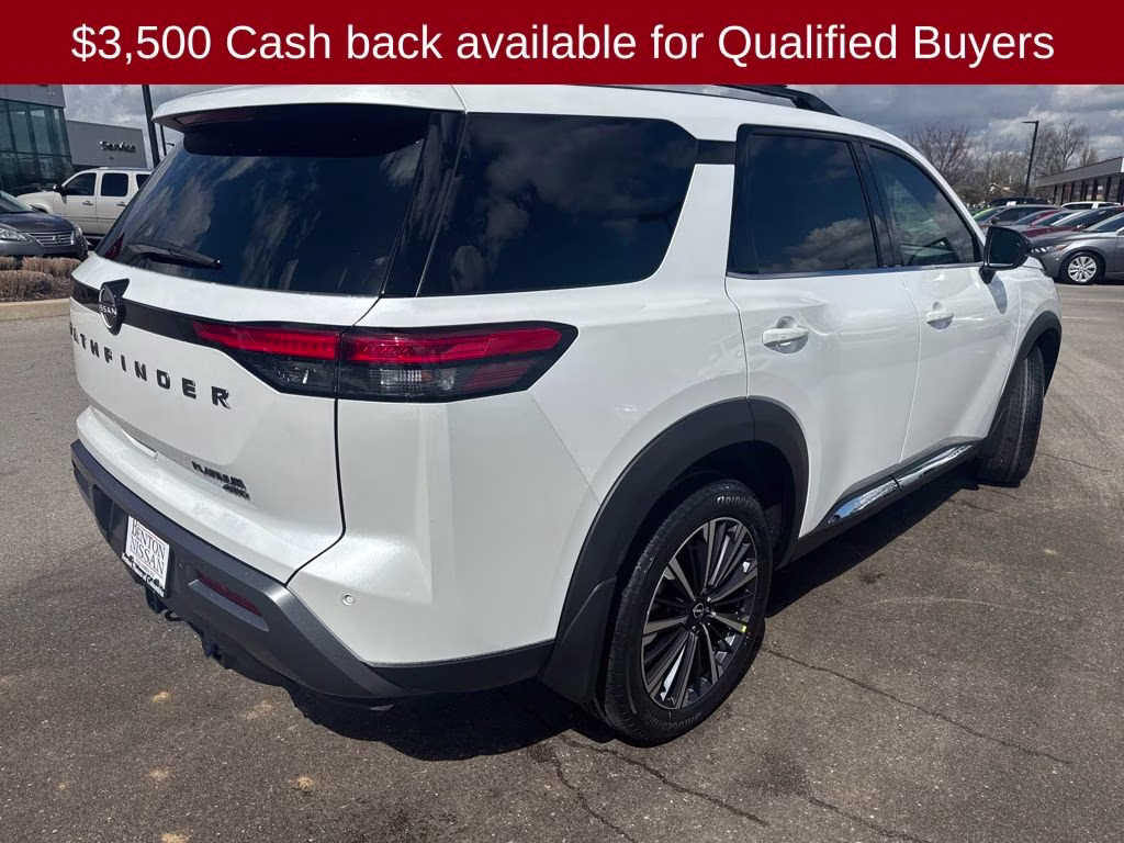 2026 Everest White Pearl Tricoat Nissan Pathfinder Platinum 4X4 SUV