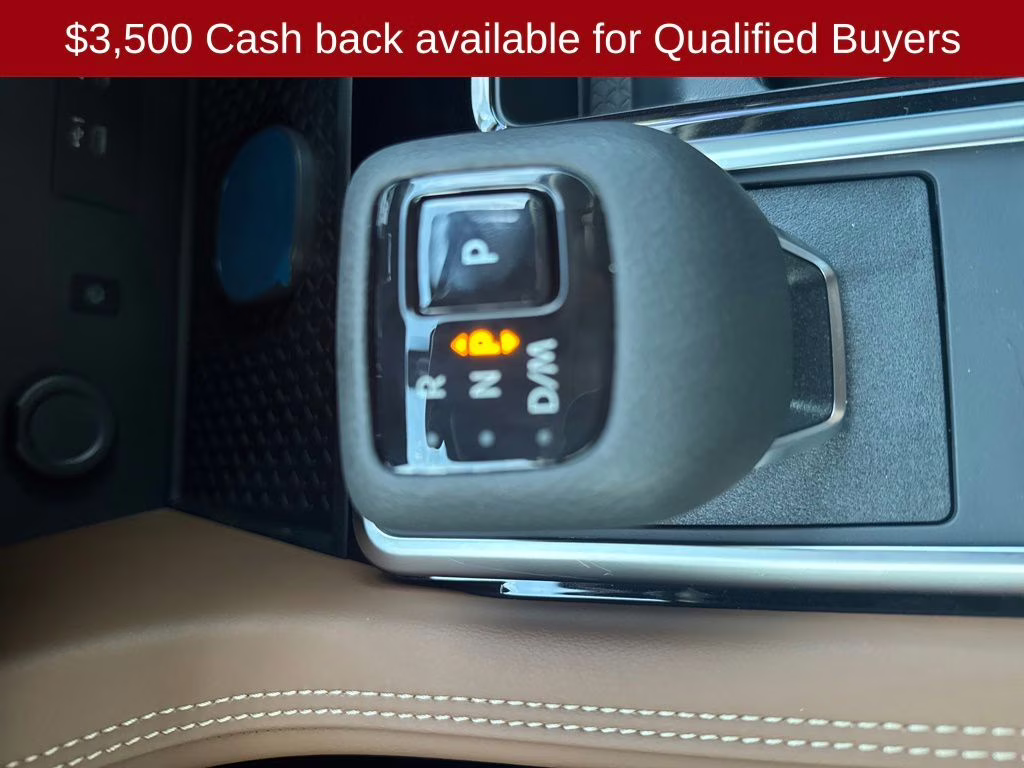 2026 Boulder Gray Pearl Nissan Pathfinder Platinum FWD SUV