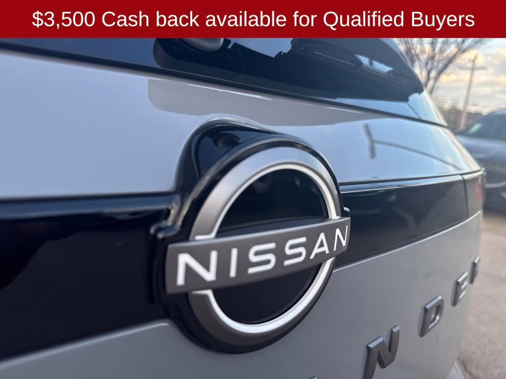 2026 Boulder Gray Pearl Nissan Pathfinder Platinum FWD SUV