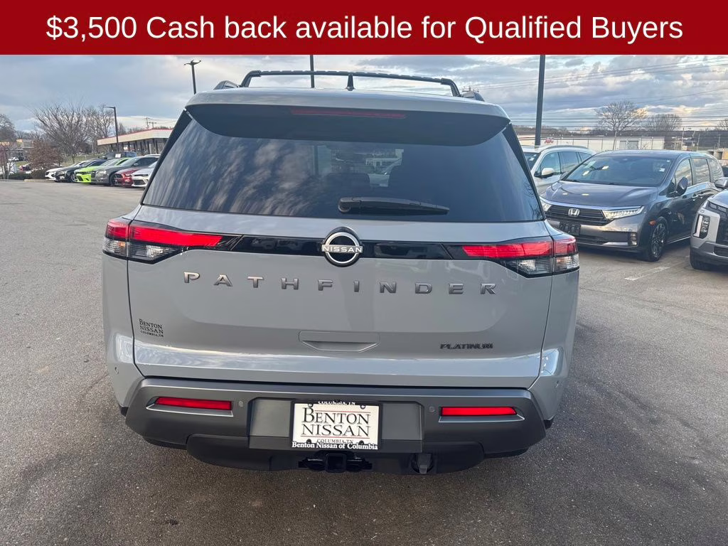 2026 Boulder Gray Pearl Nissan Pathfinder Platinum FWD SUV