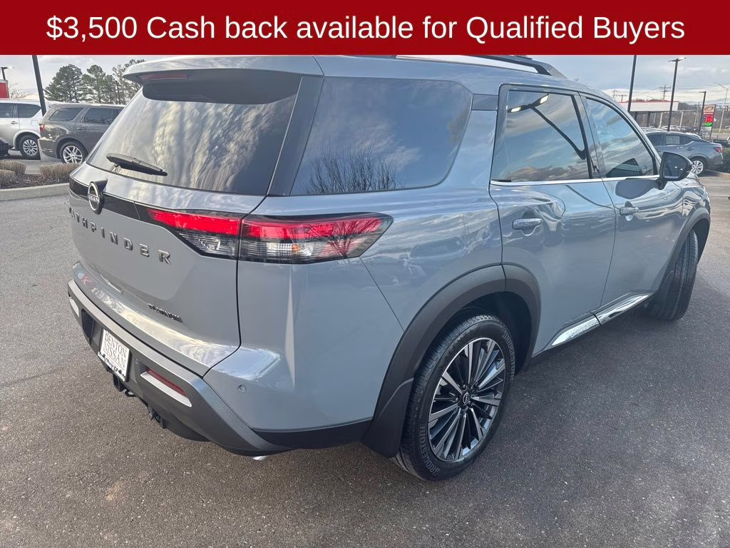 2026 Boulder Gray Pearl Nissan Pathfinder Platinum FWD SUV
