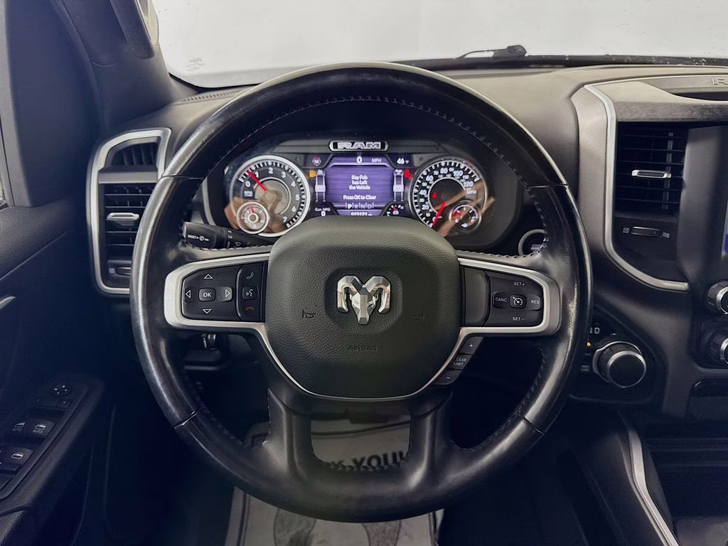 2022 Bright White Clearcoat Ram 1500 Big Horn/Lone Star 4X4 Truck