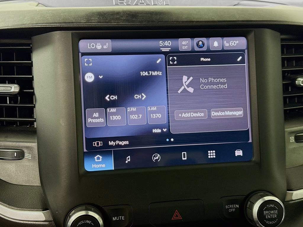 2022 Bright White Clearcoat Ram 1500 Big Horn/Lone Star 4X4 Truck