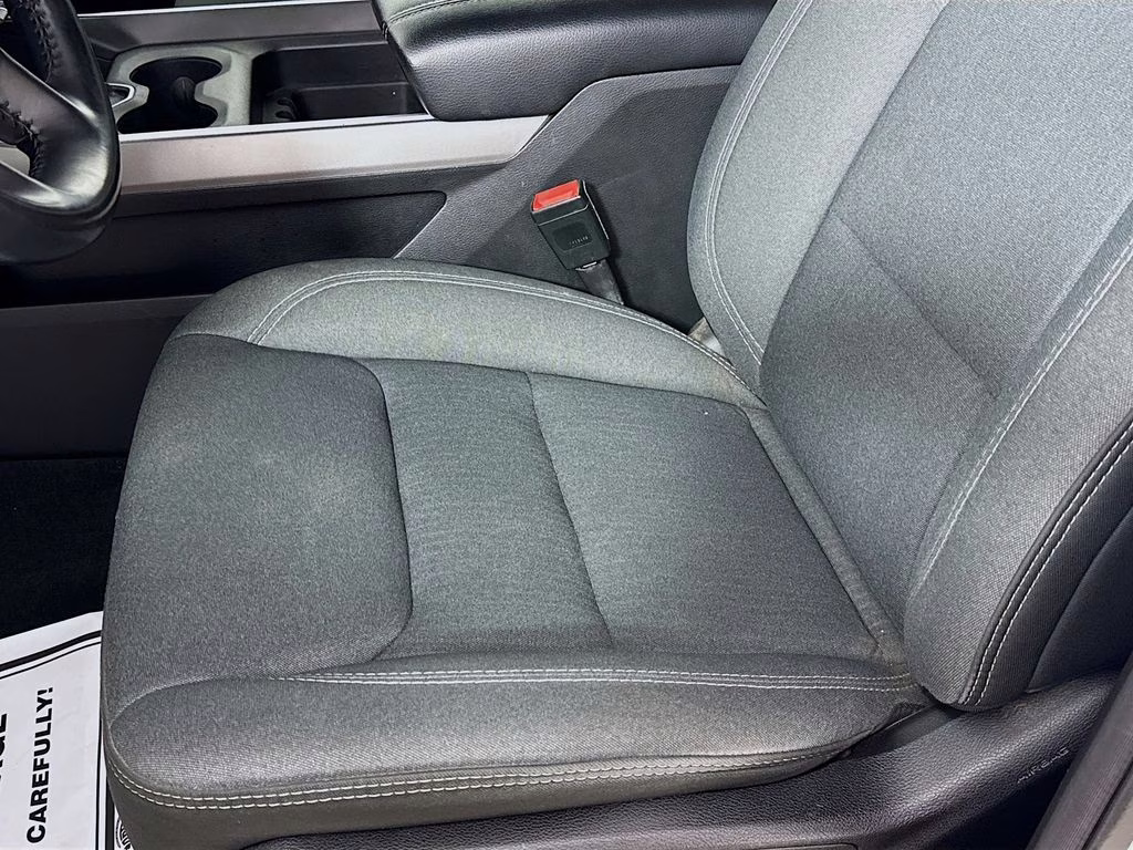 2022 Bright White Clearcoat Ram 1500 Big Horn/Lone Star 4X4 Truck