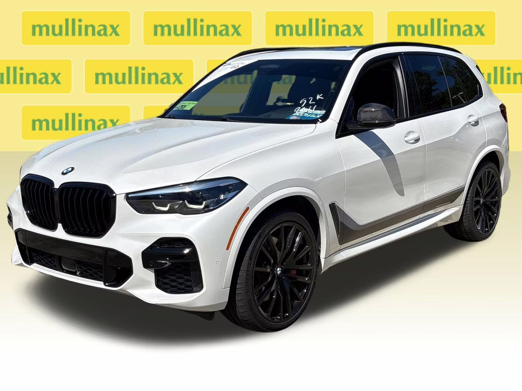 2022 Mineral White Metallic BMW X5 M50i AWD SUV