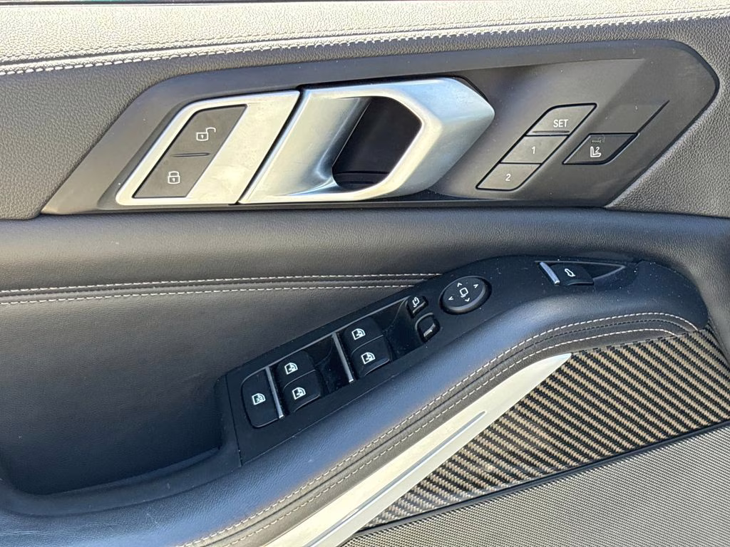 2022 Mineral White Metallic BMW X5 M50i AWD SUV