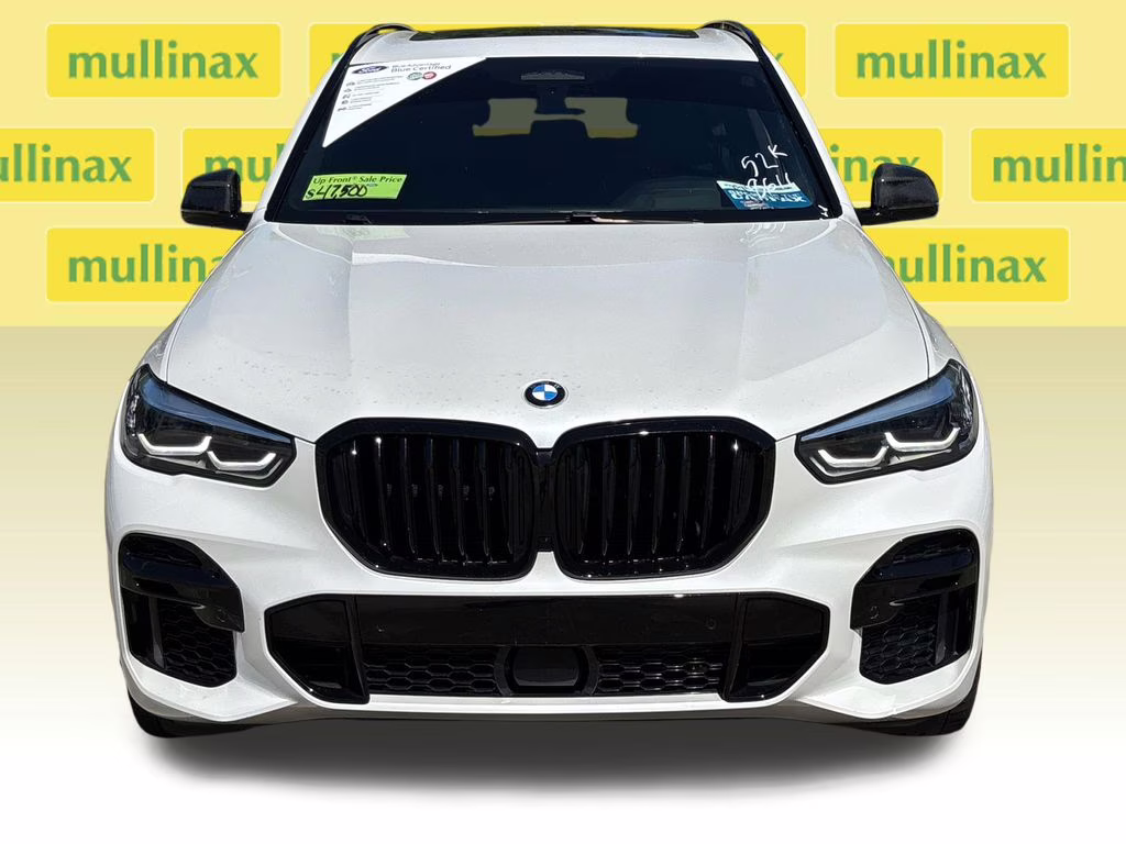 2022 Mineral White Metallic BMW X5 M50i AWD SUV