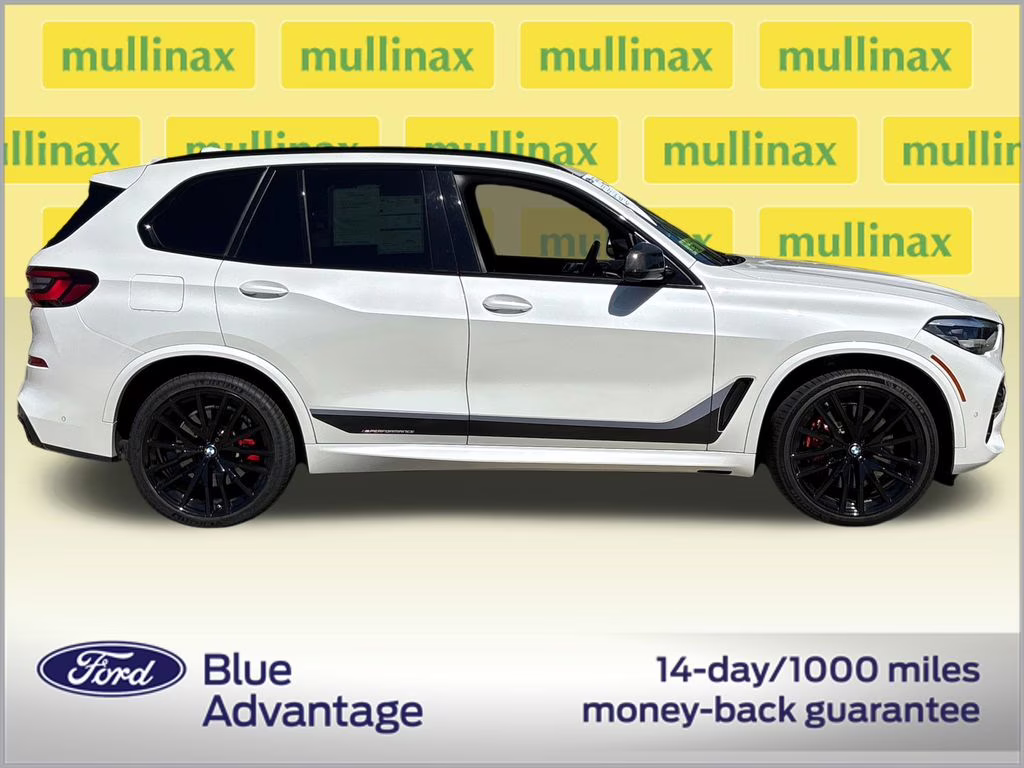 2022 Mineral White Metallic BMW X5 M50i AWD SUV