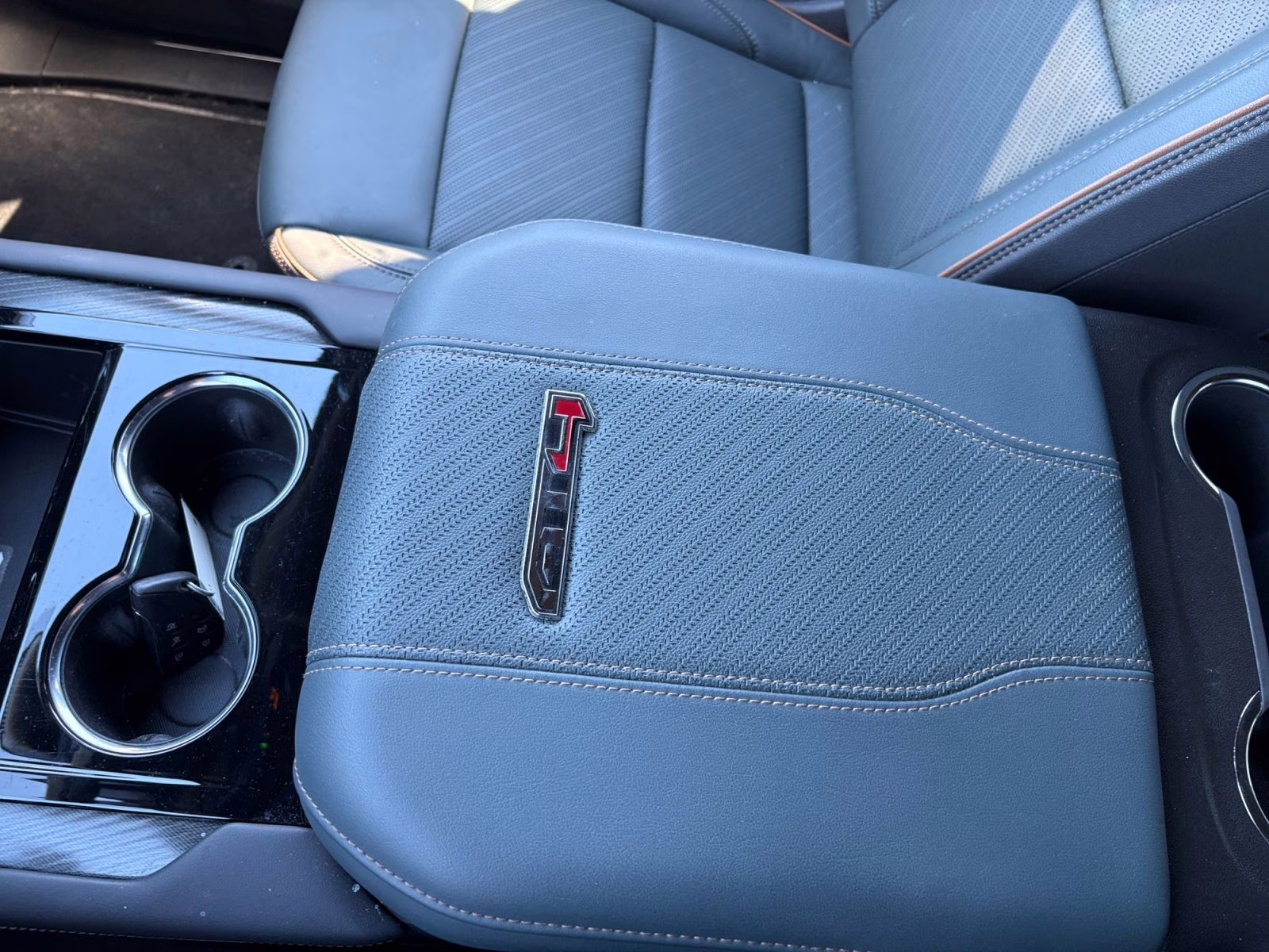 2025 Black GMC Yukon XL AT4 4X4 SUV