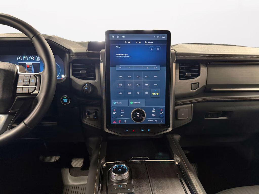 2024 Black Ford Expedition Max Platinum w/ Bluecruise & Heavy Duty Tow Pkg 4X4 SUV