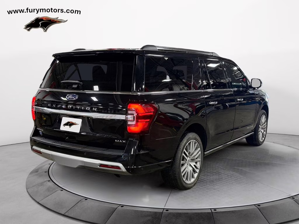2024 Black Ford Expedition Max Platinum w/ Bluecruise & Heavy Duty Tow Pkg 4X4 SUV