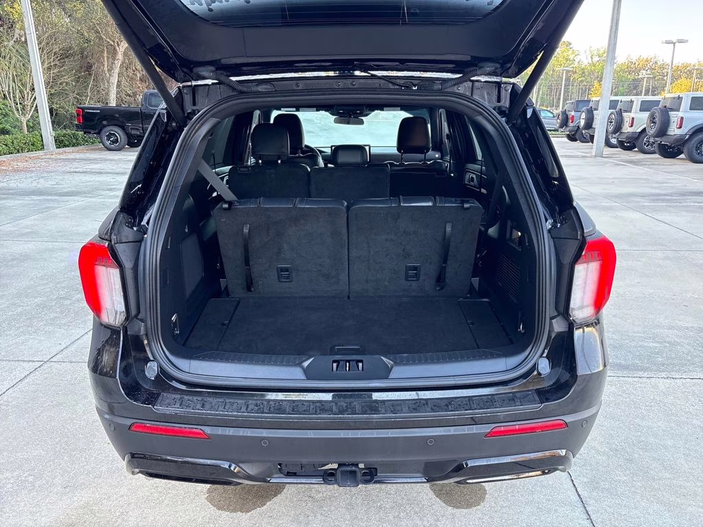 2025 Black Metallic Ford Explorer ST-Line RWD SUV