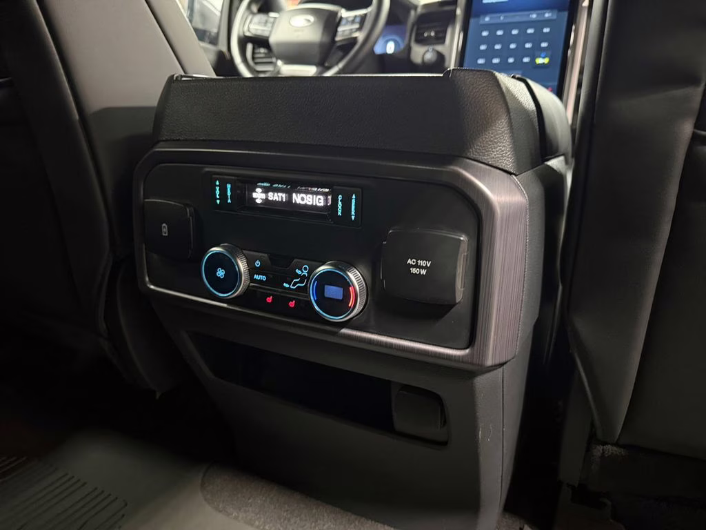 2024 Black Ford Expedition Max Platinum w/ Bluecruise & Heavy Duty Tow Pkg 4X4 SUV