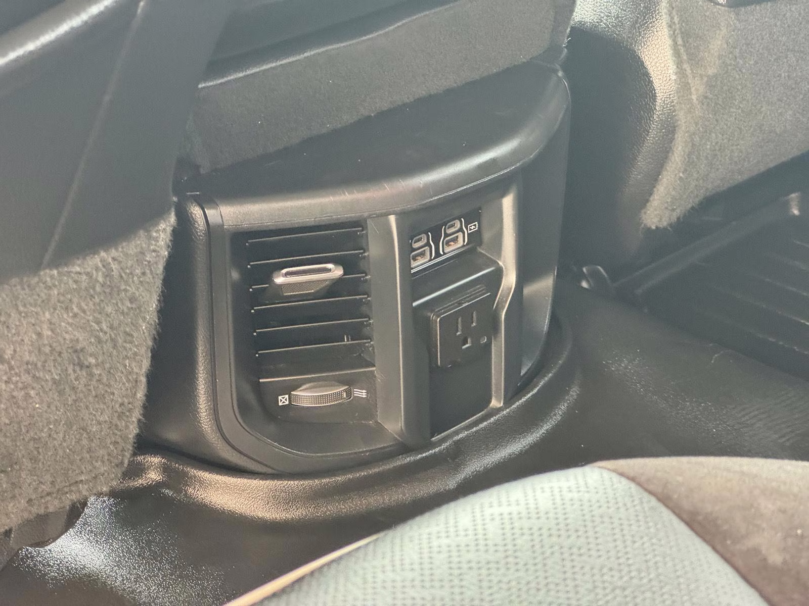 2022 Bright White Clearcoat Ram 2500 Laramie 4X4 Truck