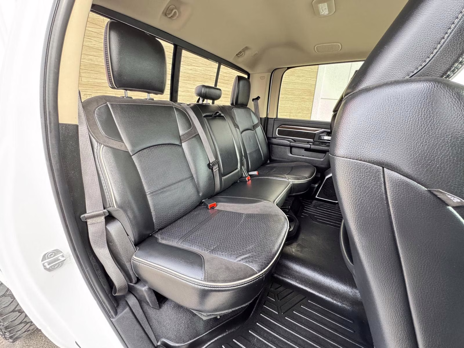 2022 Bright White Clearcoat Ram 2500 Laramie 4X4 Truck