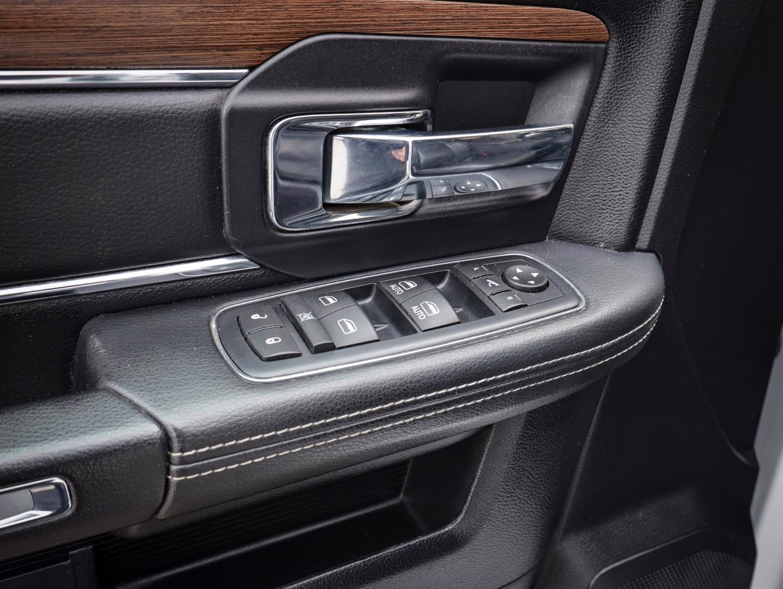 2016 Bright White Clearcoat Ram 2500 Laramie Power Wagon 4X4 Truck