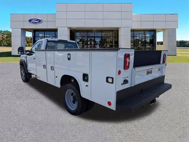 2026 Oxford White Ford Super Duty F-450 DRW XL 4X4 Truck