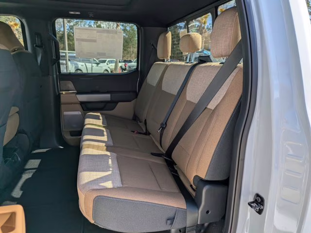 2026 Oxford White Ford Super Duty F-250 SRW XLT 4X4 Truck