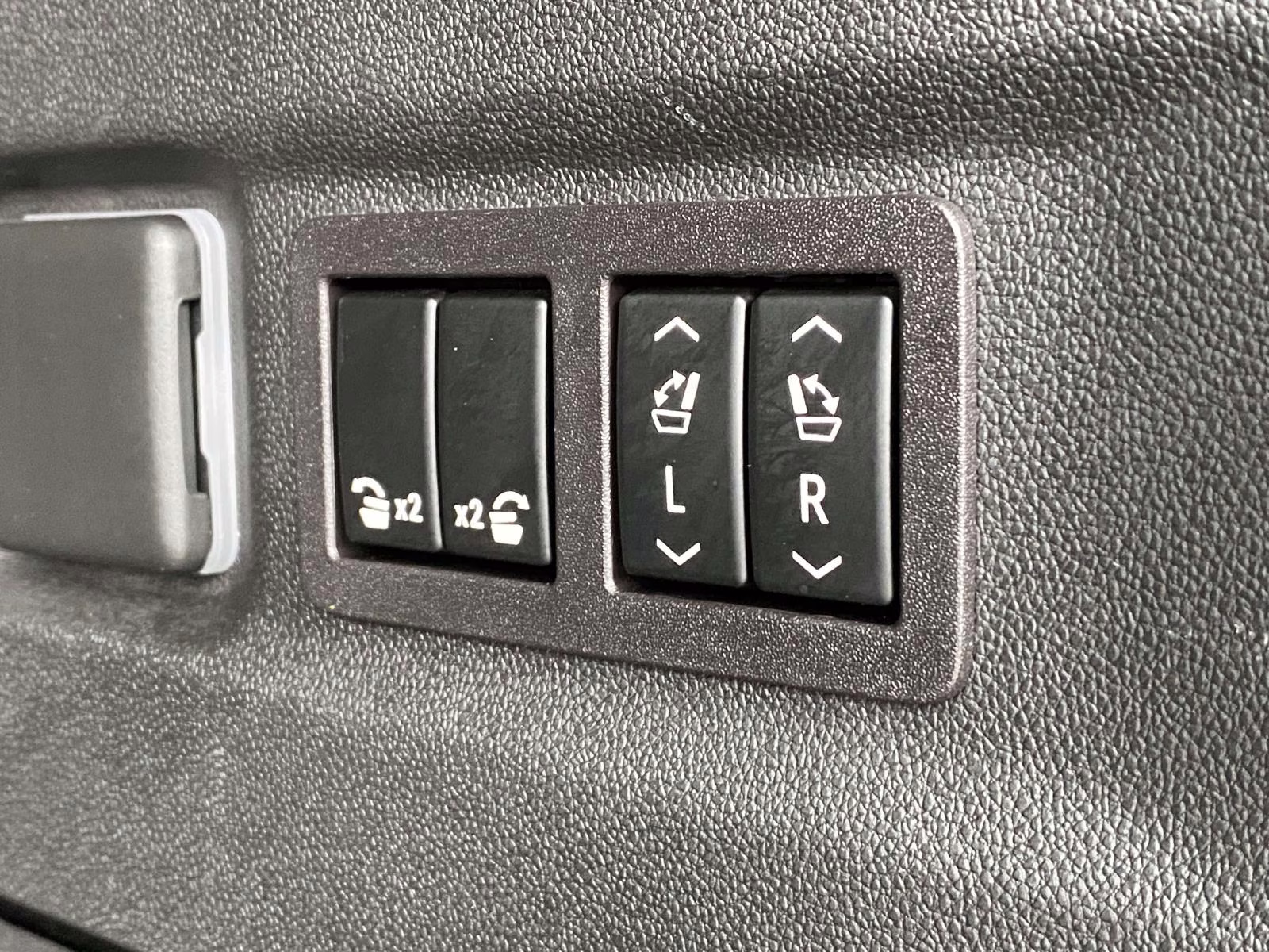 2023 Black Chevrolet Suburban High Country 4X4 SUV