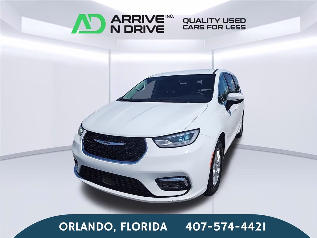 2023 Bright White Clearcoat Chrysler Pacifica Touring L FWD Van