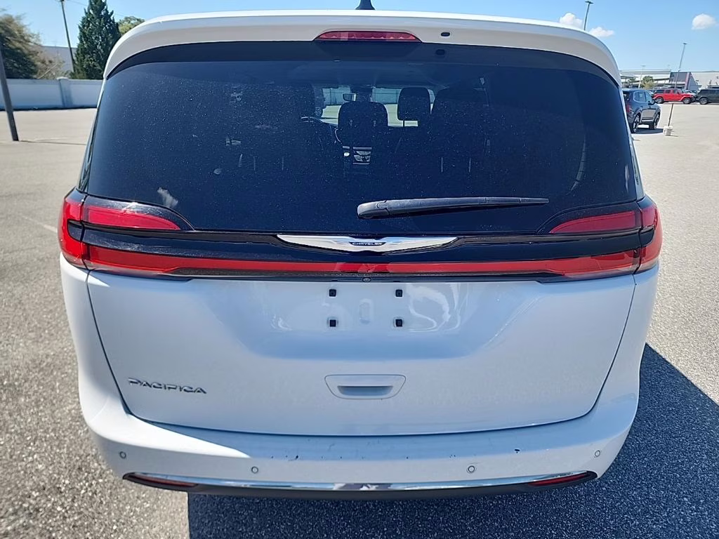 2023 Bright White Clearcoat Chrysler Pacifica Touring L FWD Van