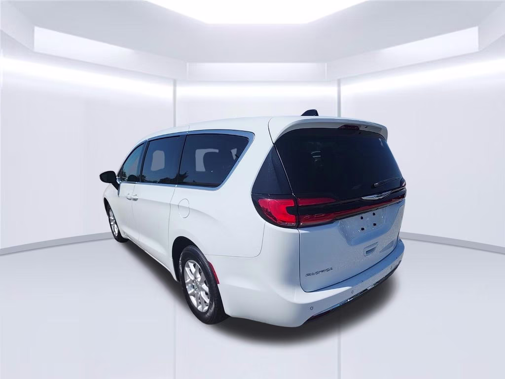 2023 Bright White Clearcoat Chrysler Pacifica Touring L FWD Van