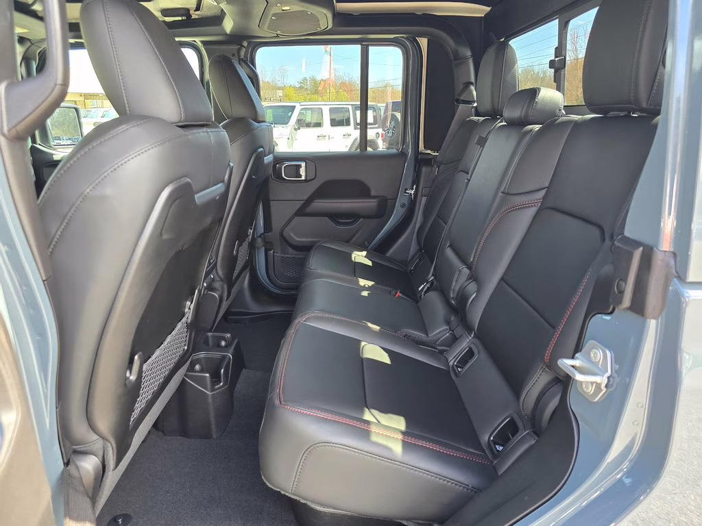 2026 Anvil Clearcoat Jeep Gladiator Rubicon 4X4 Truck