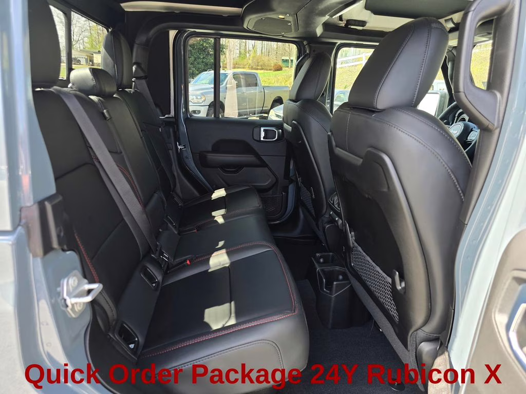 2026 Anvil Clearcoat Jeep Gladiator Rubicon 4X4 Truck