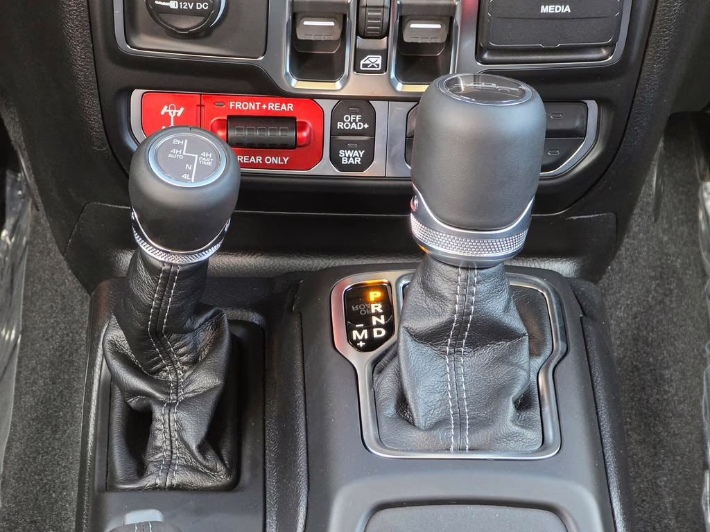 2026 Anvil Clearcoat Jeep Gladiator Rubicon 4X4 Truck