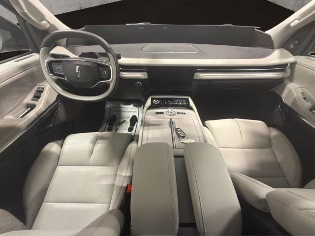 2025 Flight Blue Metallic Clearcoat Lincoln Navigator Reserve 4X4 SUV