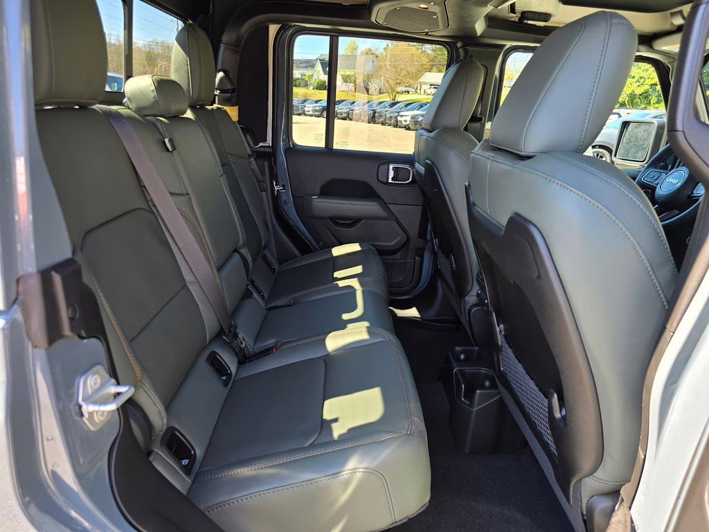 2026 Anvil Clearcoat Jeep Gladiator Mojave 4X4 Truck