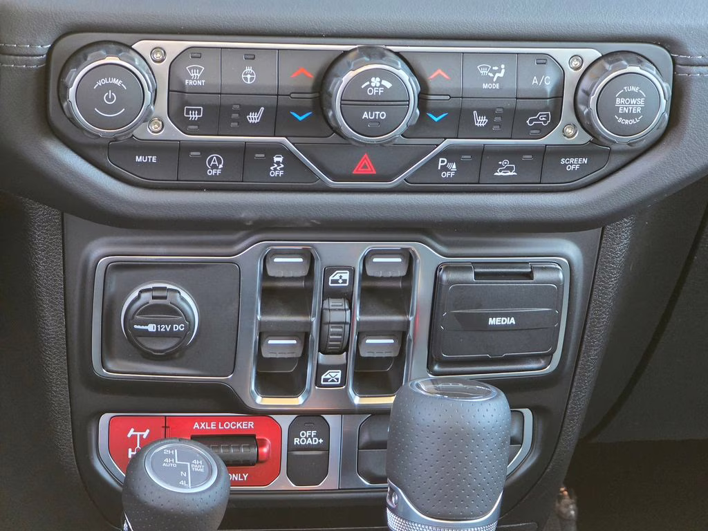 2026 Anvil Clearcoat Jeep Gladiator Mojave 4X4 Truck