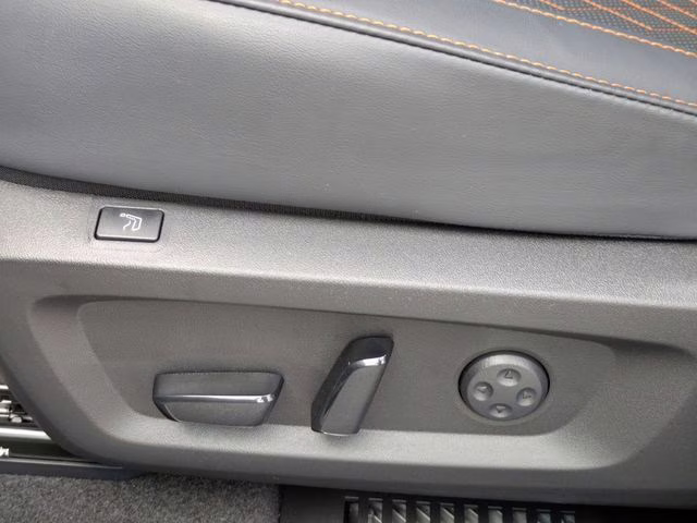 2025 Alloy Silver/Black Roof Mitsubishi Outlander PHEV SEL AWD SUV