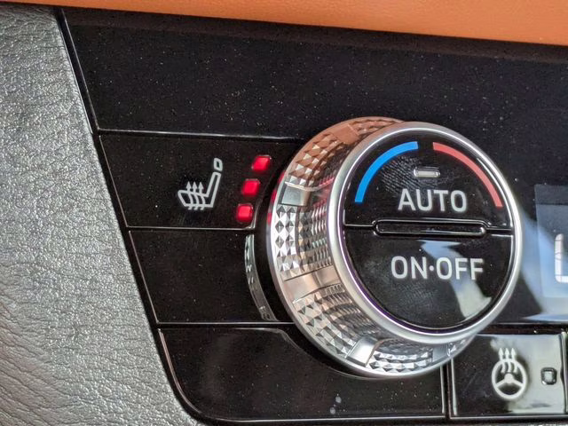 2025 Alloy Silver/Black Roof Mitsubishi Outlander PHEV SEL AWD SUV