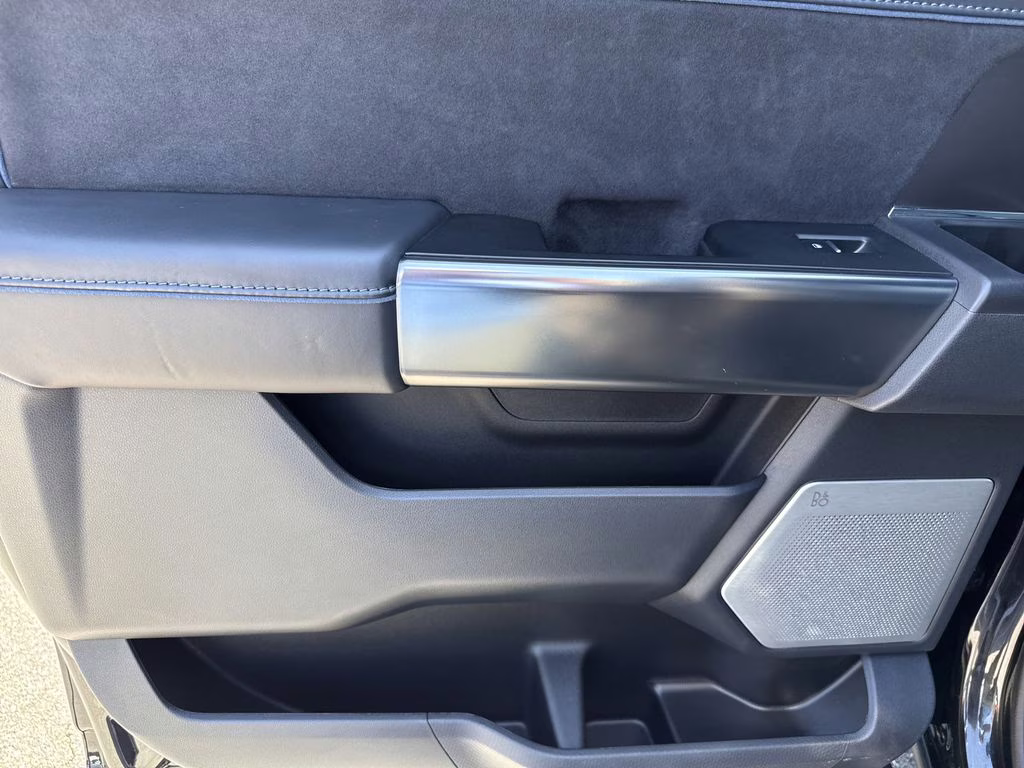 2024 Agate Black Metallic Ford F-150 Platinum 4X4 Truck