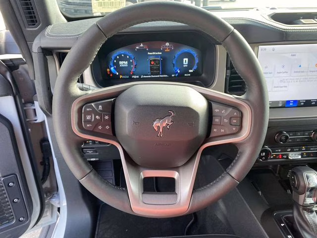 2026 Avalanche Ford Bronco Outer Banks 4X4 SUV