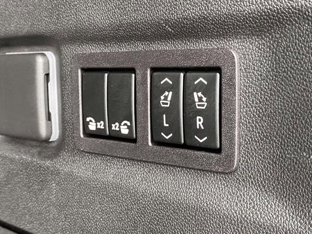 2023 Black Chevrolet Suburban High Country 4X4 SUV