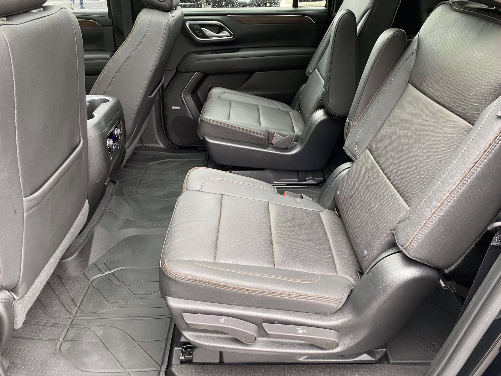 2023 Black Chevrolet Suburban High Country 4X4 SUV