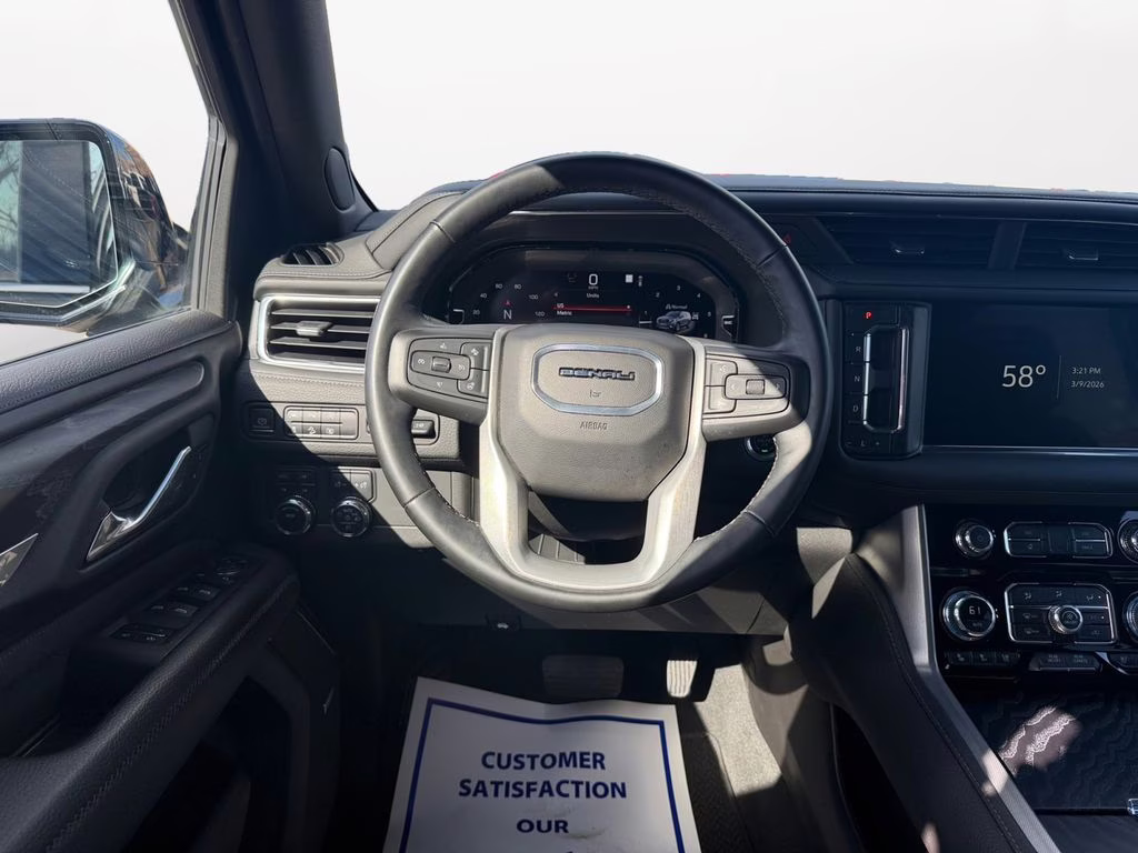 2023 Onyx Black GMC Yukon XL Denali Preferred w/Adaptive Cruise 4X4 SUV