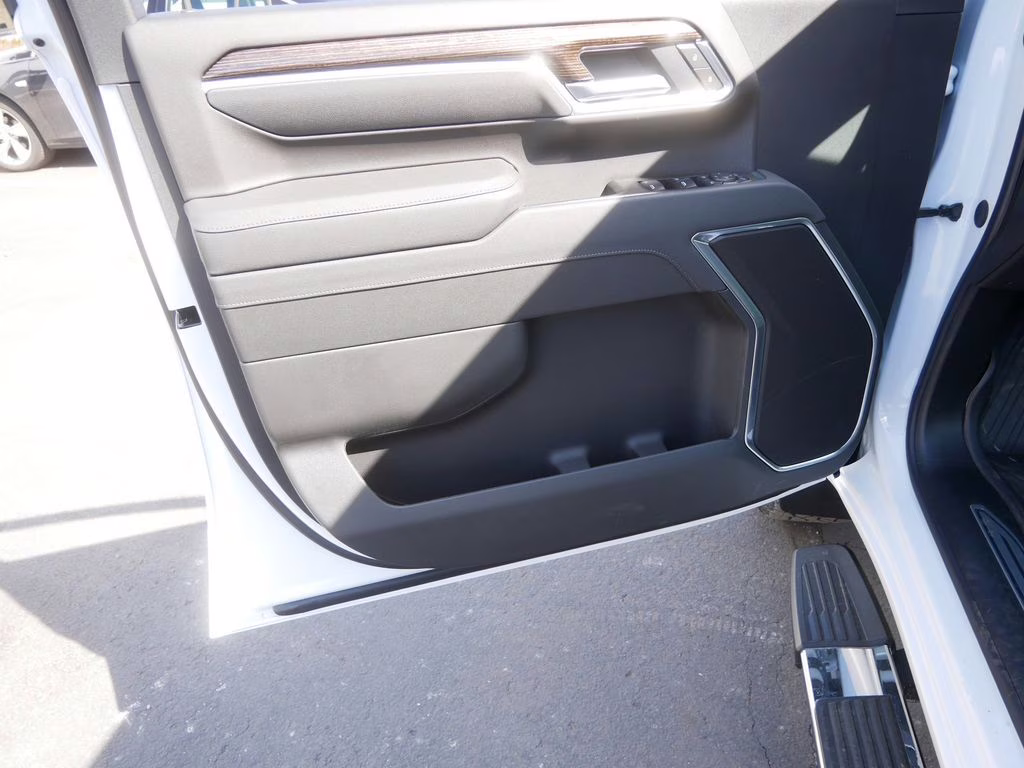 2026 Summit White GMC Sierra 3500HD SLE 4X4 Truck