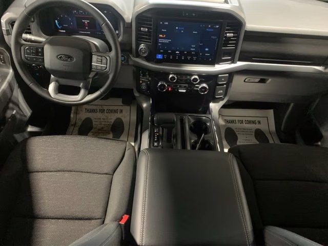 2025 Space White Metallic Ford F-150 XLT Black Appearance 4X4 Truck