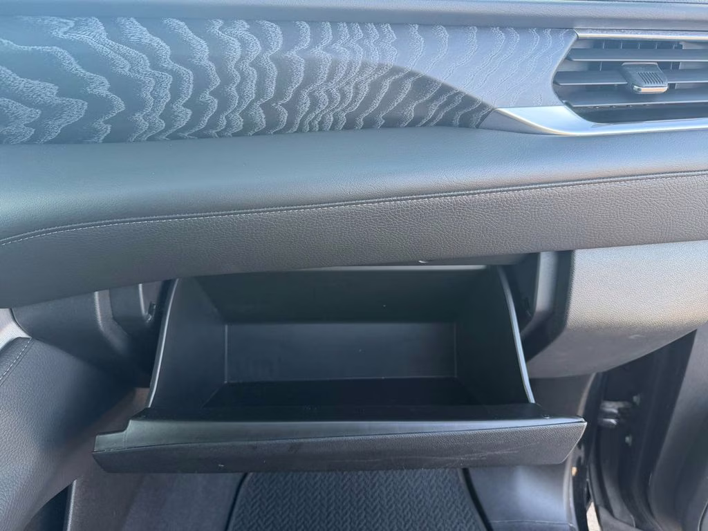 2023 Onyx Black GMC Yukon XL Denali Preferred w/Adaptive Cruise 4X4 SUV