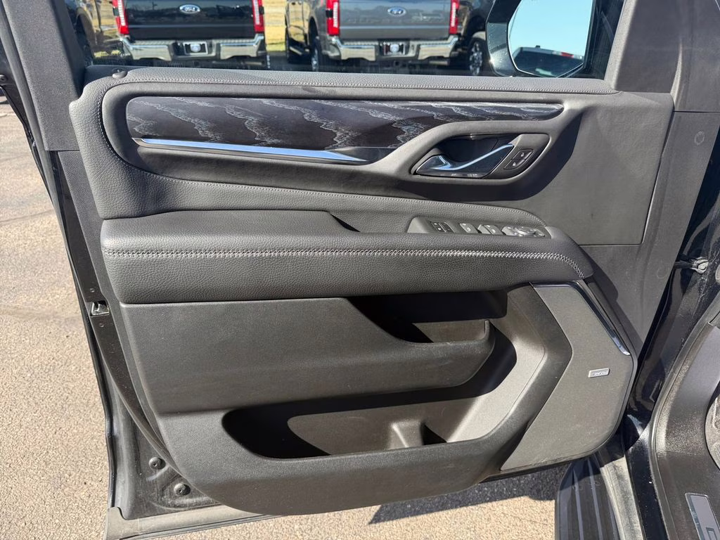 2023 Onyx Black GMC Yukon XL Denali Preferred w/Adaptive Cruise 4X4 SUV