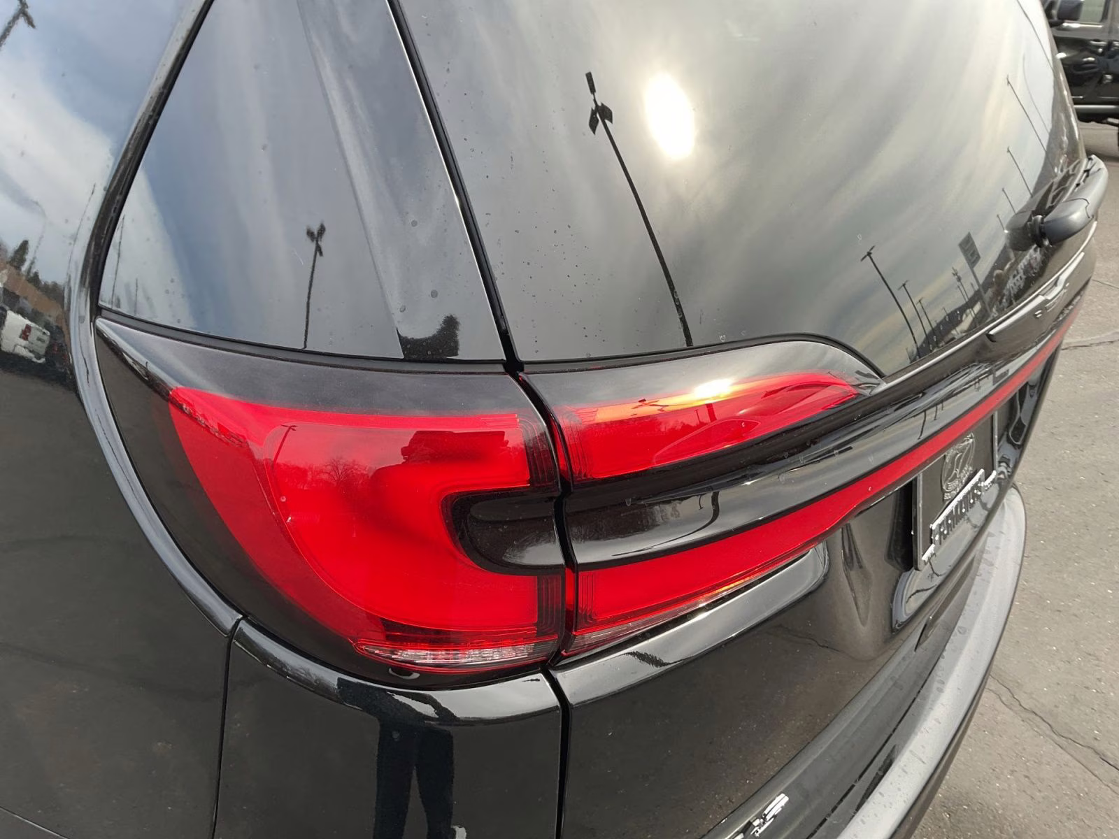 2026 Diamond Black Crystal Pearlcoat Chrysler Pacifica Select AWD Van