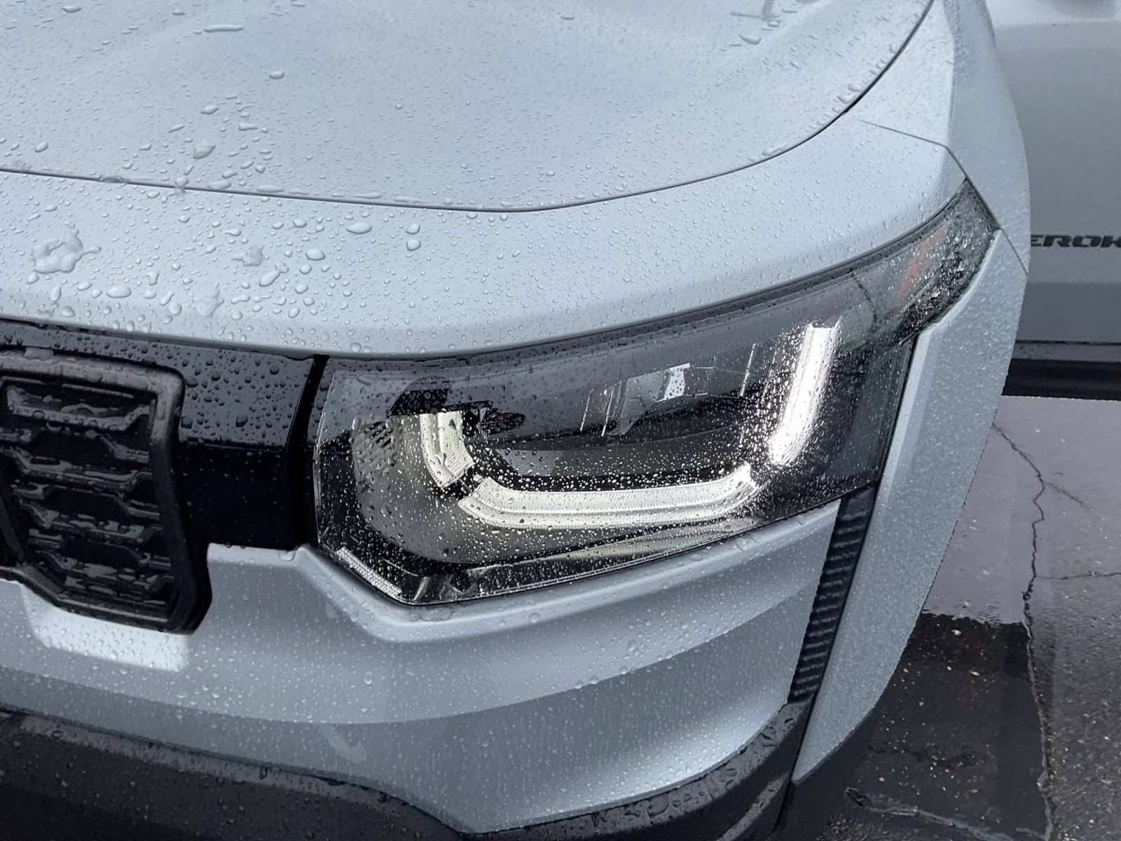 2026 Silver Zynith Clearcoat Jeep Cherokee Laredo 4X4 SUV