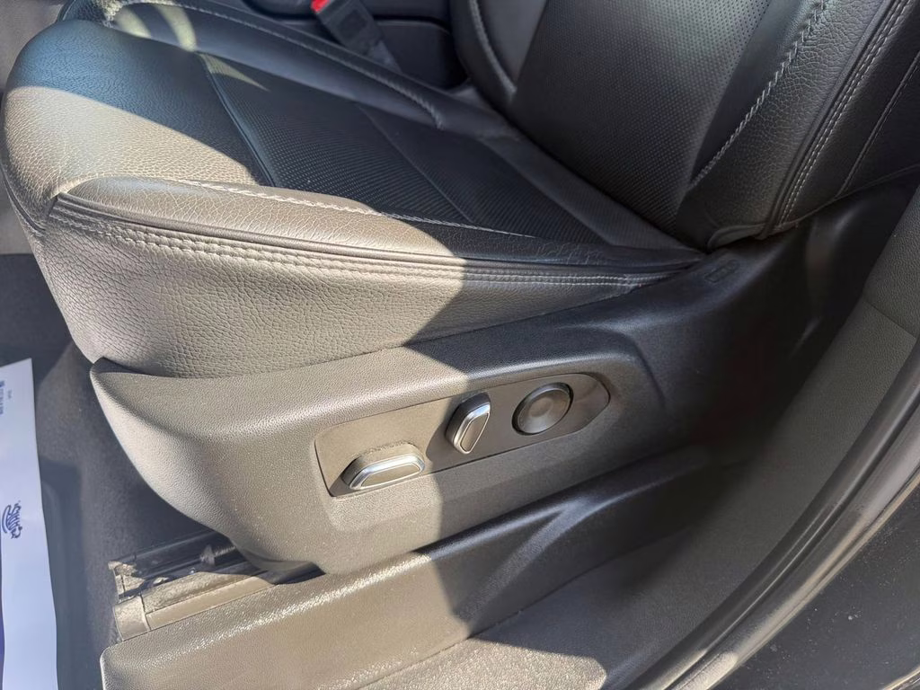 2023 Onyx Black GMC Yukon XL Denali Preferred w/Adaptive Cruise 4X4 SUV